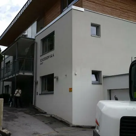 Rosanna Apartment